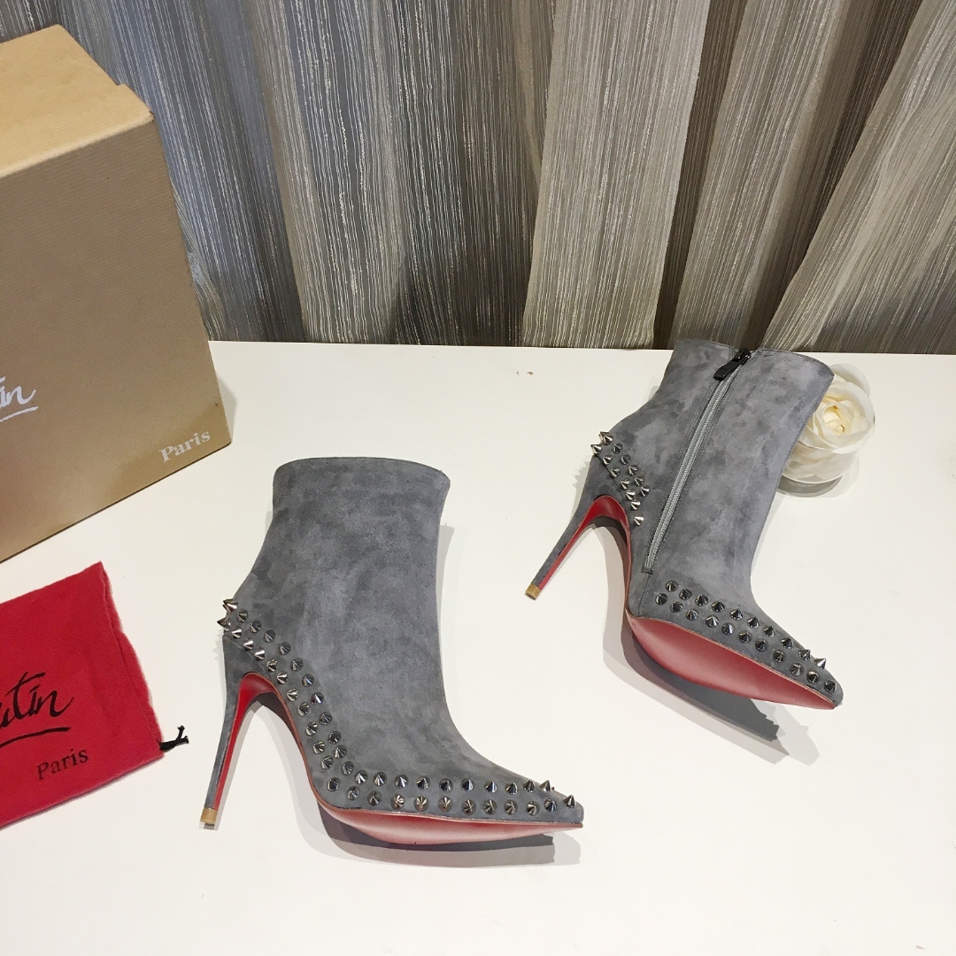 安全安いクリスチャンルブタンChristianLouboutin 靴 実物の写真 スーパーコピー必ず届く N品代引き可能国内発送後払い優良サイト